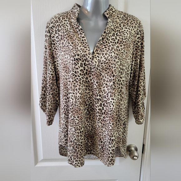 Betsy Boutique Tops - Cheetah print collared v neck blouse